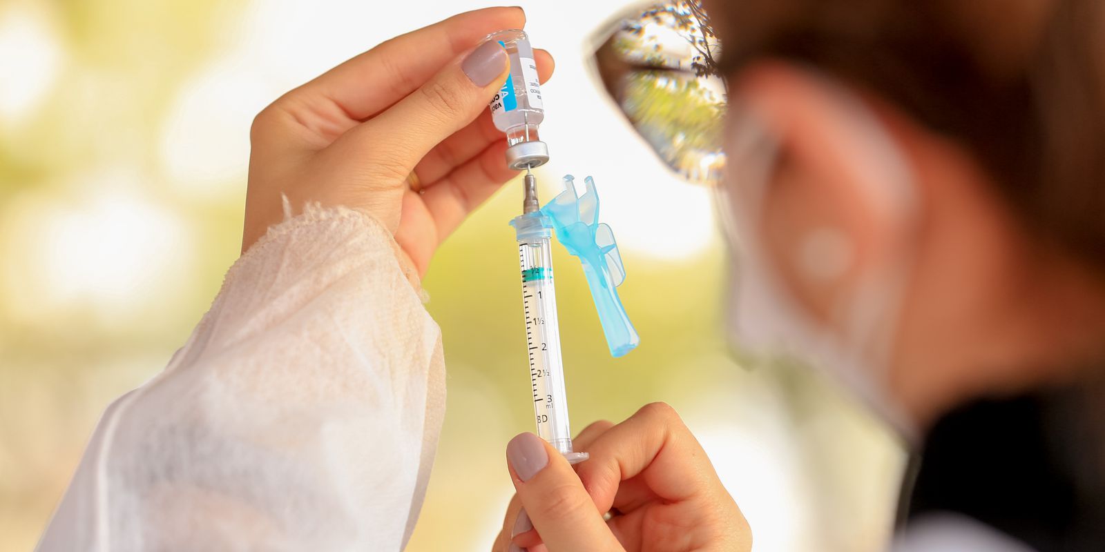 Fiocruz pesquisa prazo de imunidade e intercambialidade de vacinas