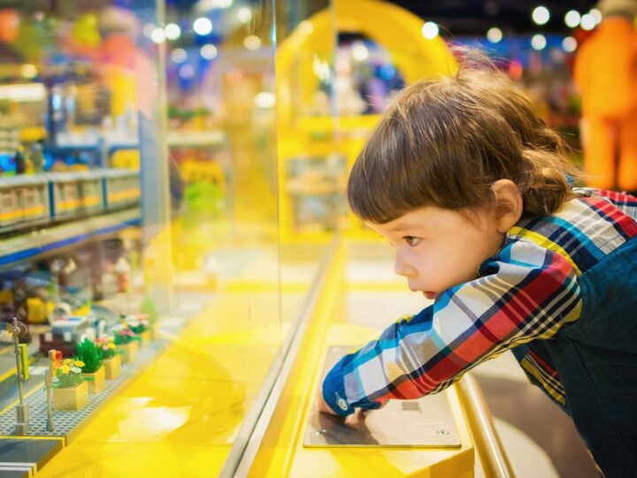 Brinquedos: é possível agradar os pequenos sem gastar muito?