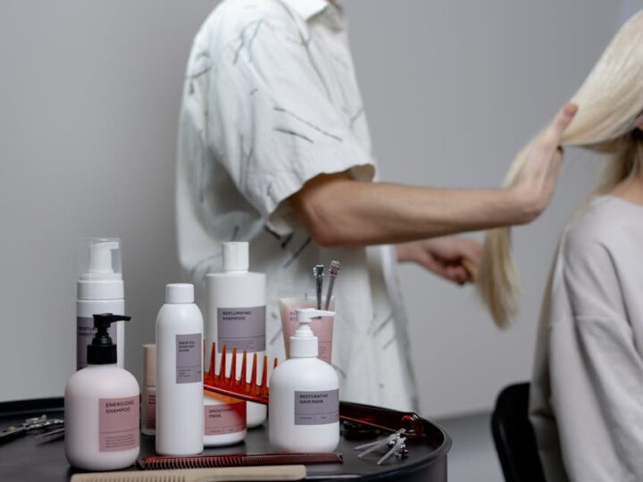 Como escolher o shampoo e condicionador certos para o seu tipo de cabelo